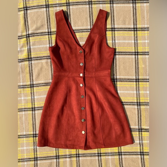 Charlotte Russe Dresses & Skirts - Charlotte Russe Faux Suede Button Front V Cut MIDI Dress